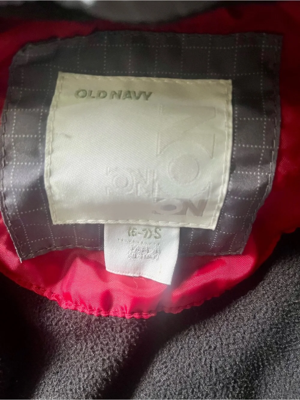 Great Condition Old Navy Kids Puffer Hooded Jacket in Gray Size S (6-7)